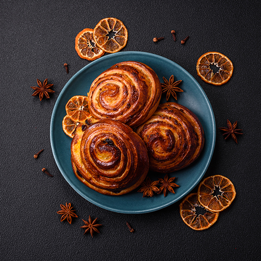 Weihnachts-Zimtschnecke mit Kokosblütenzucker
